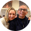 Foto de cliente satisfeita - experiência positiva com Resolvoo